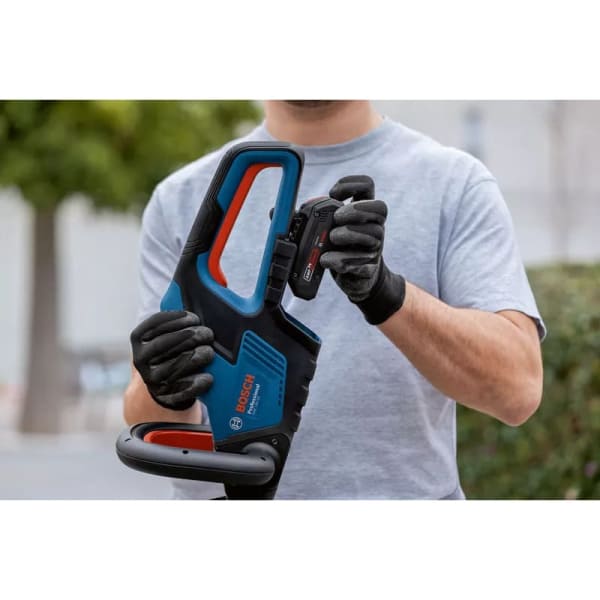 Кусторез аккумуляторный Bosch GHE 18V-60 Professional без акб и з/у