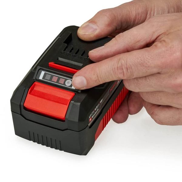 Набір з акумулятора та зарядного пристрою Einhell 18V 4.0Ah, 3A Charger PXC Starter Kit