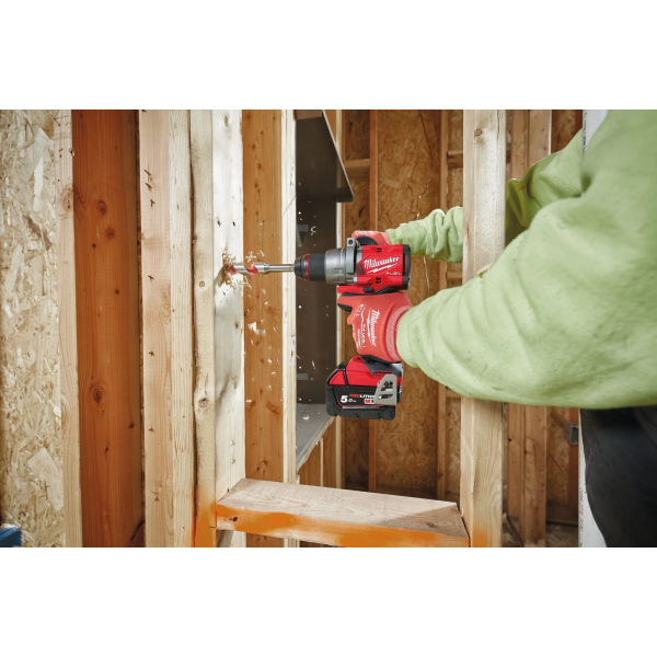 Акумуляторний дриль-шуруповерт Milwaukee M18 FDD3-402C, 2x4.0 Ah, з/п, в кейсі