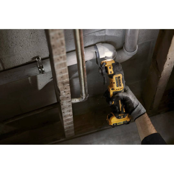 Аккумуляторный многофункциональный инструмент DeWalt DCS353NT, каркас, с кейсом