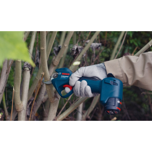 Акумуляторний секатор Bosch Pro Pruner, 1x2.0 Ah, GAL 1210 CV