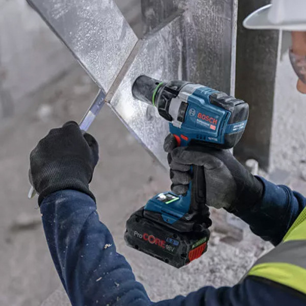 Аккумуляторный гайковерт Bosch GDS 18V-750 C Professional, каркас в L-BOXX
