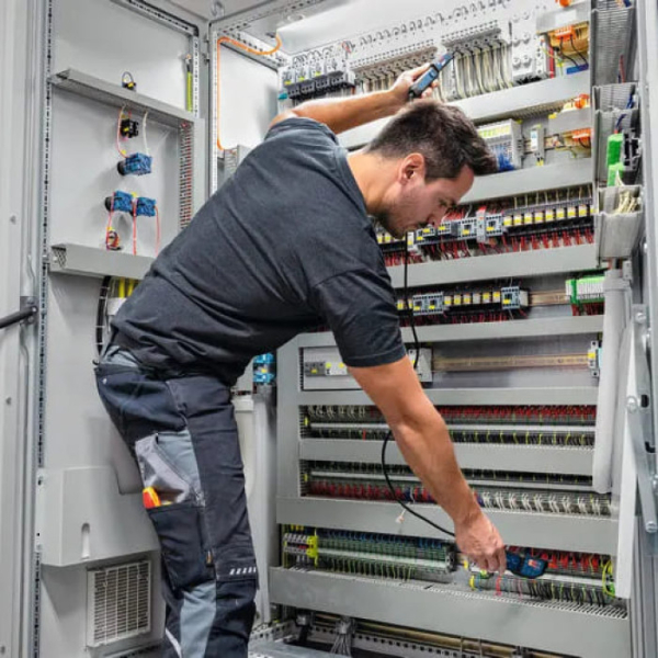Тестер напряжения Bosch GVT 1000-15 Professional