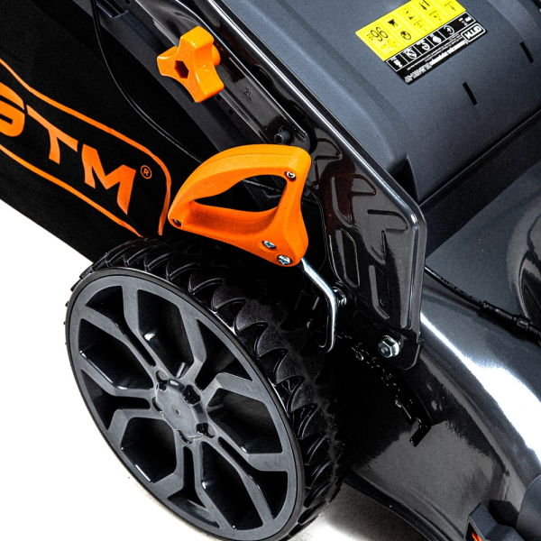 Аккумуляторная газонокосилка GTM BLM48-SP, 2x4.0Ah, з/у