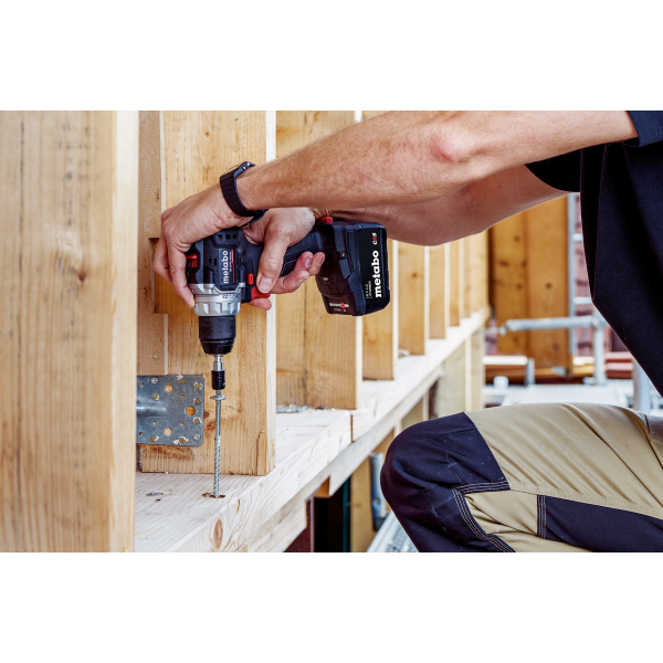 Аккумуляторный шуруповерт Metabo BS 18 BL Edition, 1x4.0 Ah, SC 36
