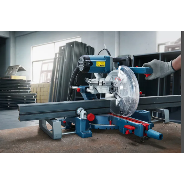 Торцовочная пила Bosch PRO GCM 254 D