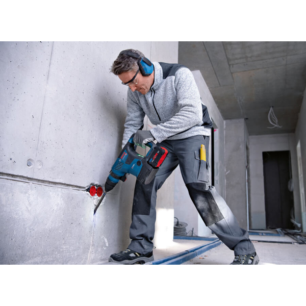 Акумуляторний перфоратор Bosch Professional GBH 18V-34 CF, каркас, в кейсі