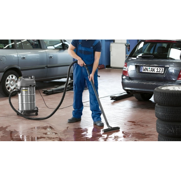 Пылесос сухой и влажной уборки Karcher NT 38/1 Me Classic