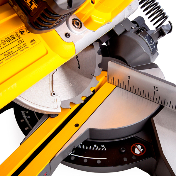 Акумуляторна торцювальна пила DeWalt DCS777N, каркас