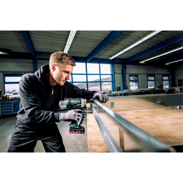 Аккумуляторный заклепочный пистолет Metabo NP 18 LTX BL 5.0 в MetaBox, каркас