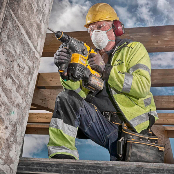 Аккумуляторный перфоратор SDS-Plus XR FlexVolt DeWalt DCH333NT, каркас, в кейсе