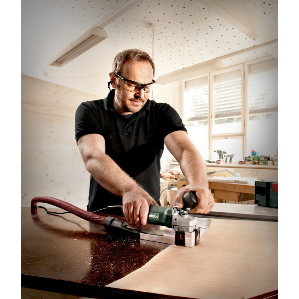 Фрезер для зняття лака Metabo LF 724 S