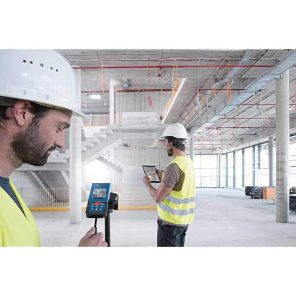 Лазерный дальномер Bosch Professional GLM 100-25 C с чехлом