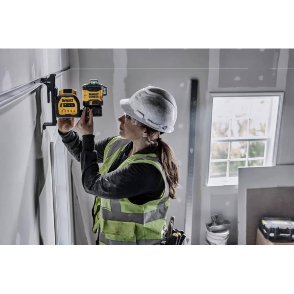 Рівень лазерний лінійний DeWalt DCE089D1G18, 1x2.0Ah, з/п, у валізі, аксесуари