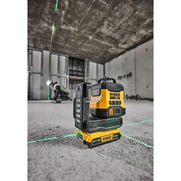 Лазерний лінійний рівень DeWalt DCLE34031D1, 1x2.0Ah, з/п, кронштейн, у валізі