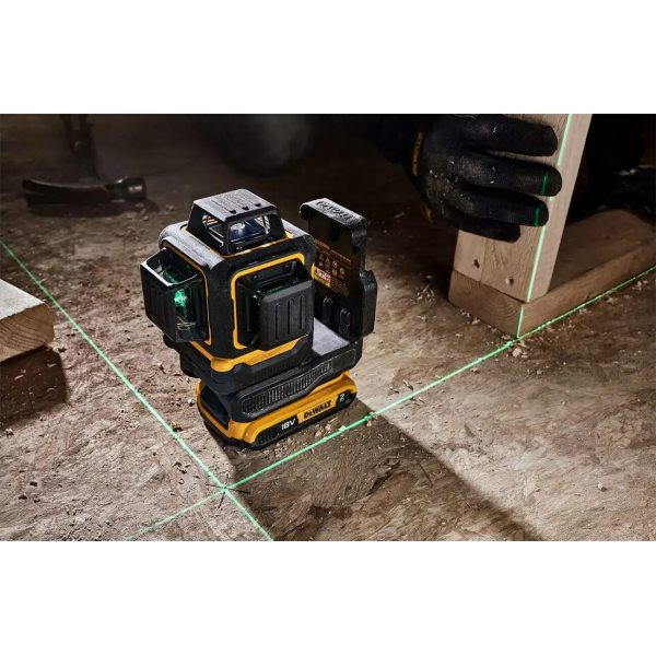 Лазерний лінійний рівень DeWalt DCLE34031D1, 1x2.0Ah, з/п, кронштейн, у валізі