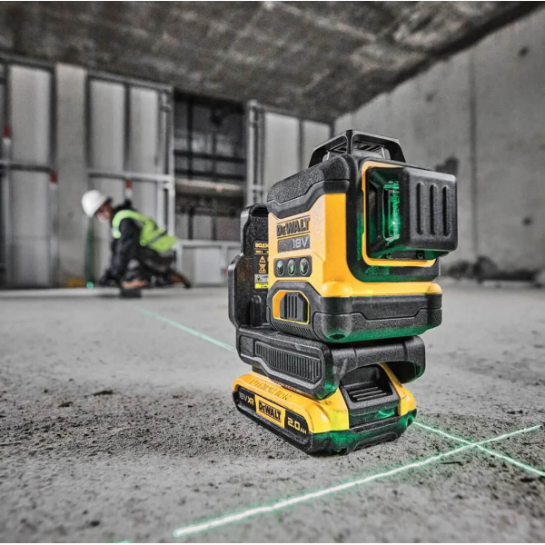 Лазерный линейный уровень DeWalt DCLE34031N, каркас, в чемодане с кронштейном