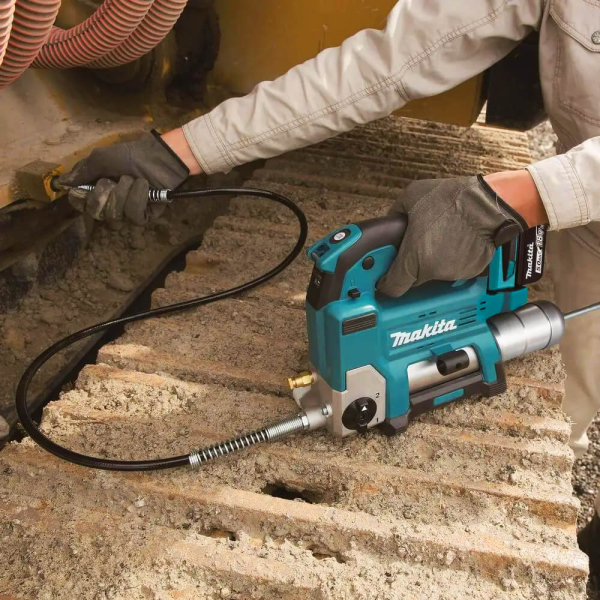 Аккумуляторный пистолет для смазки Makita DGP180Z, каркас