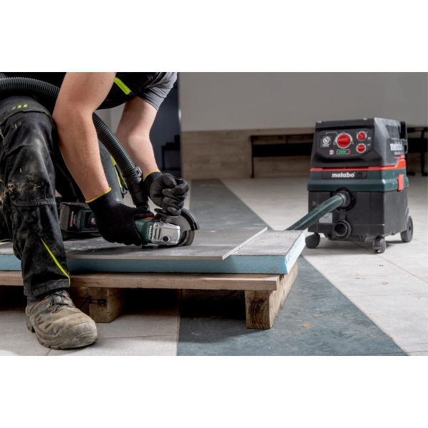 Аккумуляторная угловая шлифмашина Metabo W 18 L 9-125, 2x4.0Ah, з/у, в metaBOX 165 L