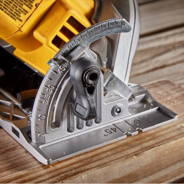 Аккумуляторная дисковая пила DeWalt DCS512NT, каркас, в кейсе