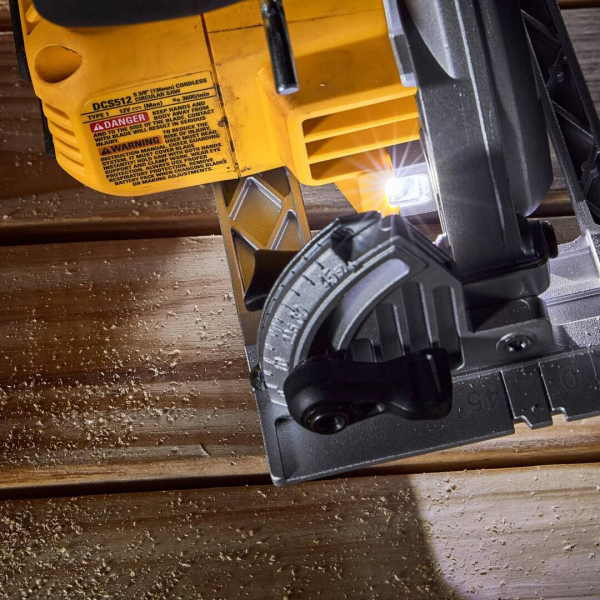 Аккумуляторная дисковая пила DeWalt DCS512NT, каркас, в кейсе