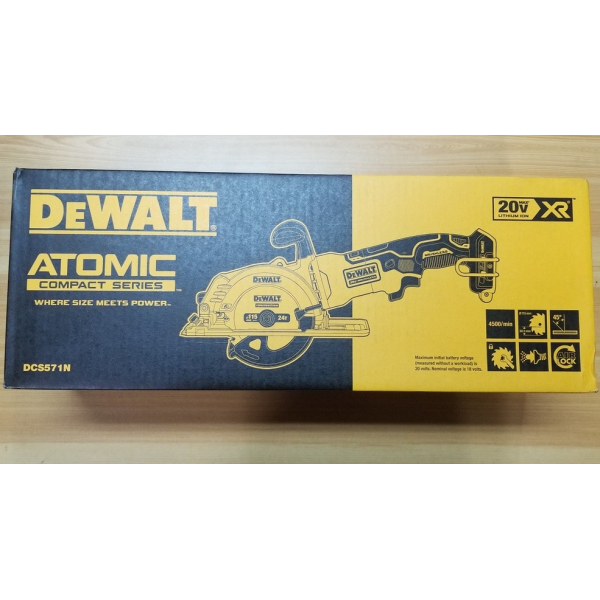 Аккумуляторная дисковая пила DeWalt DCS571N, каркас