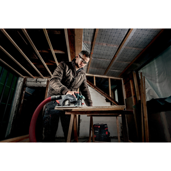 Акумуляторна дискова пила Metabo KS 18 LTX 57, 1x4.0 Ah, ASC 55