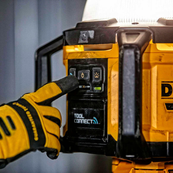 Ліхтарик акумуляторний світлодіодний DeWALT DCL074
