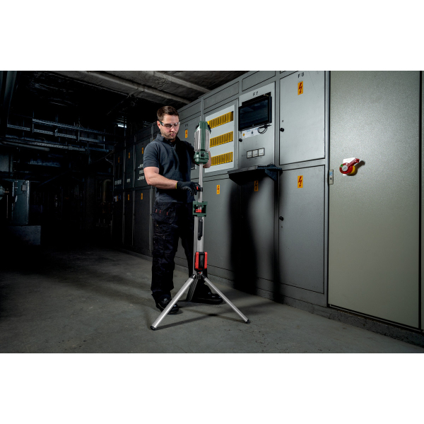 Аккумуляторный прожектор Metabo BSA 18 LED 5000 DUO-S