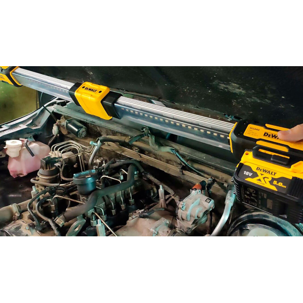 Фонарик светодиодный аккумуляторный DeWALT DCL045