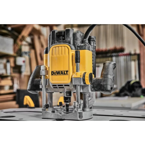 Фрезер DeWalt DWE627KT с пультом д/у, в кейсе