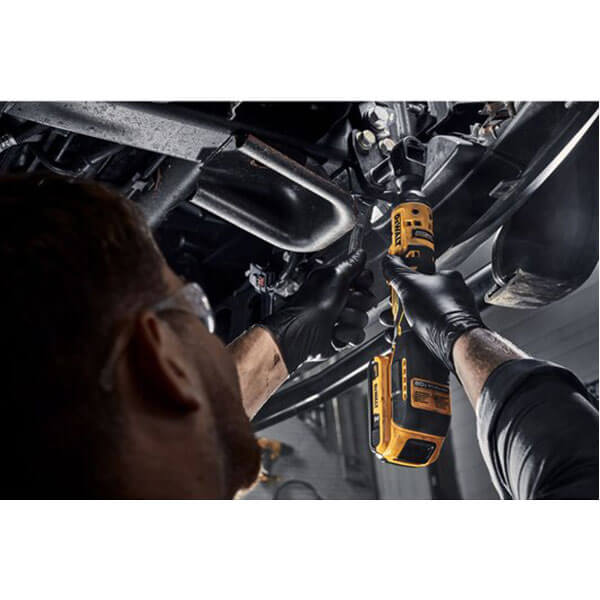 Аккумуляторный угловой гайковерт DeWALT DCF512D1, 1x2.0 Ah, з/у, сумка