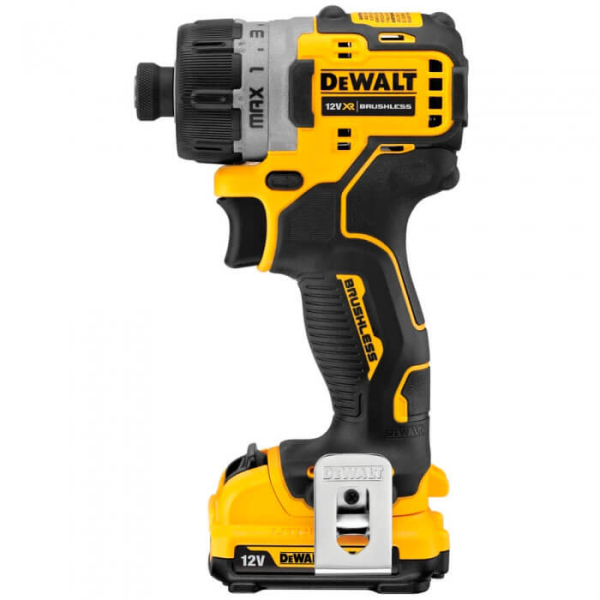 Акумуляторний гвинтоверт DeWALT DCF601D2, 2x2.0 Ah, з/п, у валізі TSTAK 