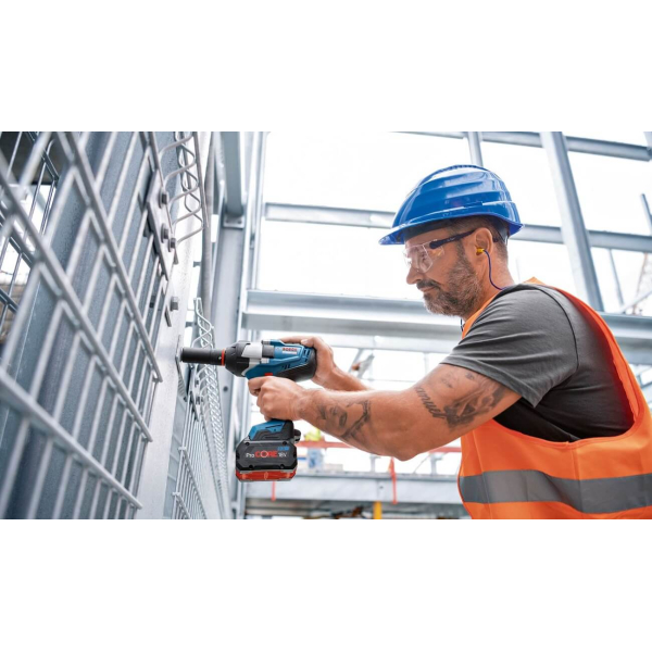 Аккумуляторный гайковерт Bosch Professional GDS 18V-1000, каркас