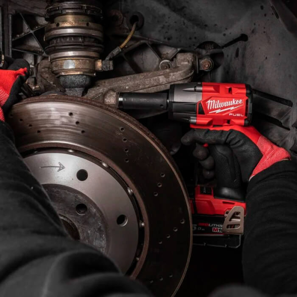 Акумуляторний гайковерт Milwaukee M18 FMTIW2F12-0X, каркас в кейсі