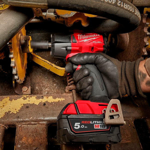 Акумуляторний гайковерт Milwaukee M18 FMTIW2F12-0X, каркас в кейсі