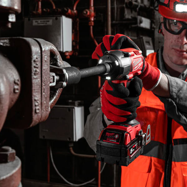 Акумуляторний гайковерт Milwaukee M18 FMTIW2F12-0X, каркас в кейсі