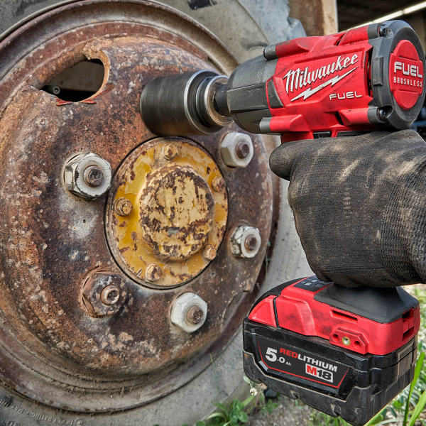Акумуляторний гайковерт Milwaukee M18 FMTIW2F12-0X, каркас в кейсі