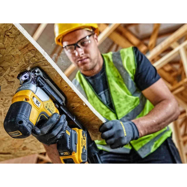 Аккумуляторный лобзик DeWalt DCS335P2, 2x5.0Ah, з/у, кейс