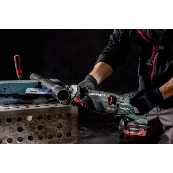 Акумуляторна шабельна пила Metabo SSEP 18 LTX BL MVT, 2xLiHD 18V 8.0Ah, з/п ASC 145, у MetaBox