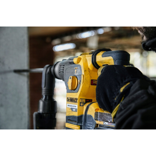 ПАккумуляторный перфоратор DeWalt DCH 323 NT, каркас, в кейсе