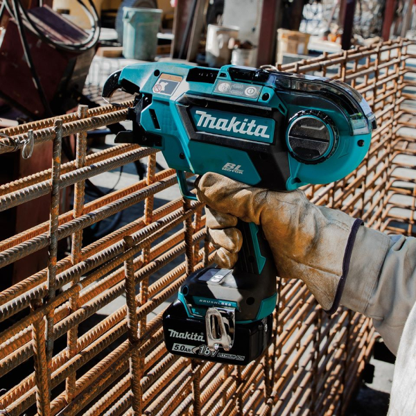 Акумуляторний пістолет для в'язки арматури Makita DTR180ZK з дротом, каркас