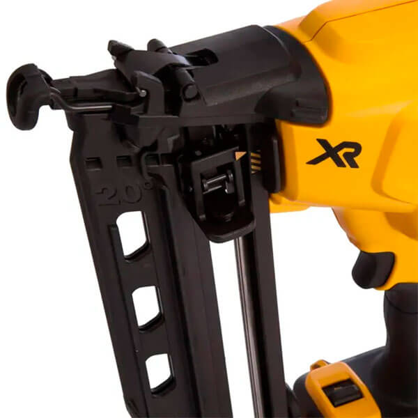 Аккумуляторный гвоздезабивной пистолет DeWALT DCN662N, каркас