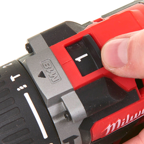 Акумуляторний ударний шуруповерт Milwaukee M18 CBLPD-202C, 2x2.0 Ah, з/п M12-18 C, в кейсі
