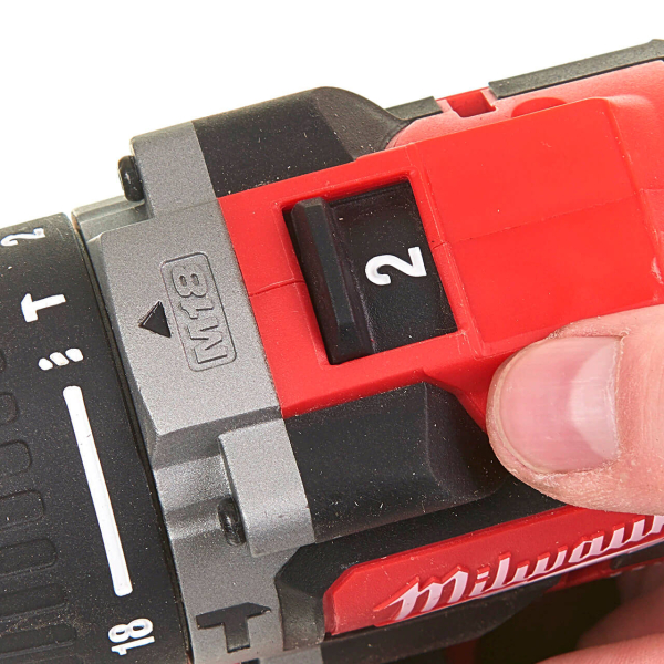 Акумуляторний ударний шуруповерт Milwaukee M18 CBLPD-202C, 2x2.0 Ah, з/п M12-18 C, в кейсі