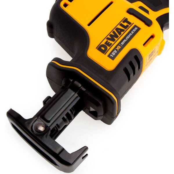 Акумуляторна шабельна пила Dewalt DCS369NT, каркас, в кейсі