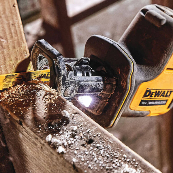 Акумуляторна шабельна пила Dewalt DCS369N, каркас