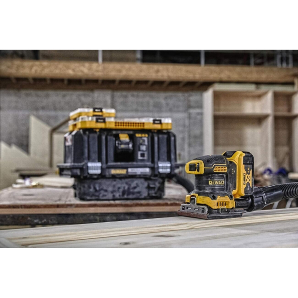 Аккумуляторная вибрационная шлифмашина DeWalt DCW200N, каркас