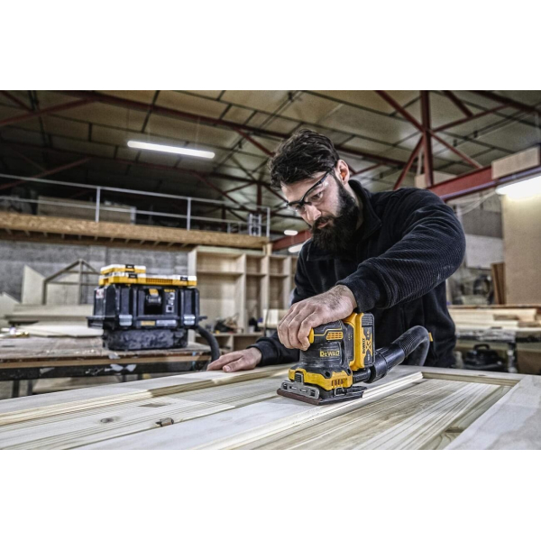 Аккумуляторная вибрационная шлифмашина DeWalt DCW200N, каркас