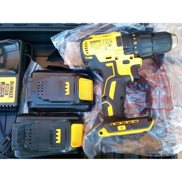 Аккумуляторный шуруповерт DeWalt DCD777L2T, 2x3.0Ah, з/у, у кейсі TSTAK